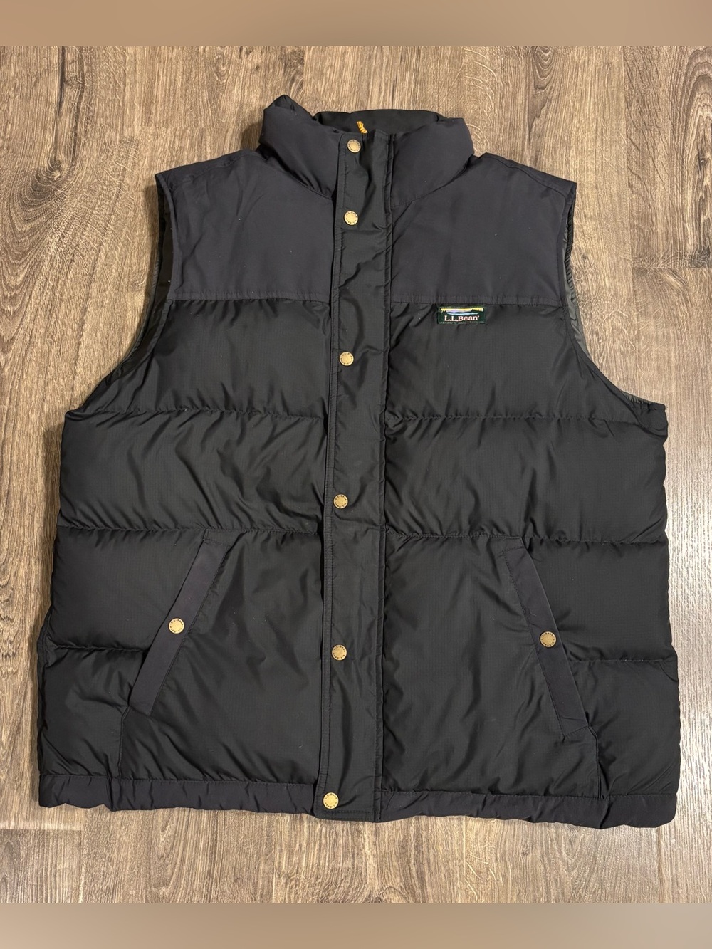 L.L. Bean Mountain Classic Down Vest Men size XL Black Outdoor Water Repellent